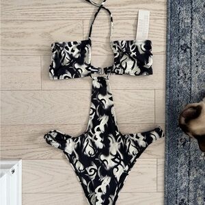*BNWT* URBAN OUTFITTERS one piece swimsuit